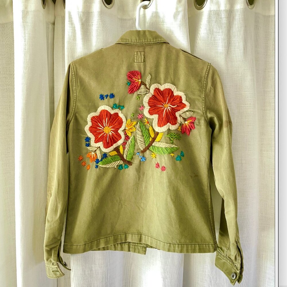 RARE FIND! Vintage Lucky Jeans Crewel Embroidered Army Jacket!
